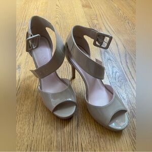 NWOT Chinese Laundry Heels